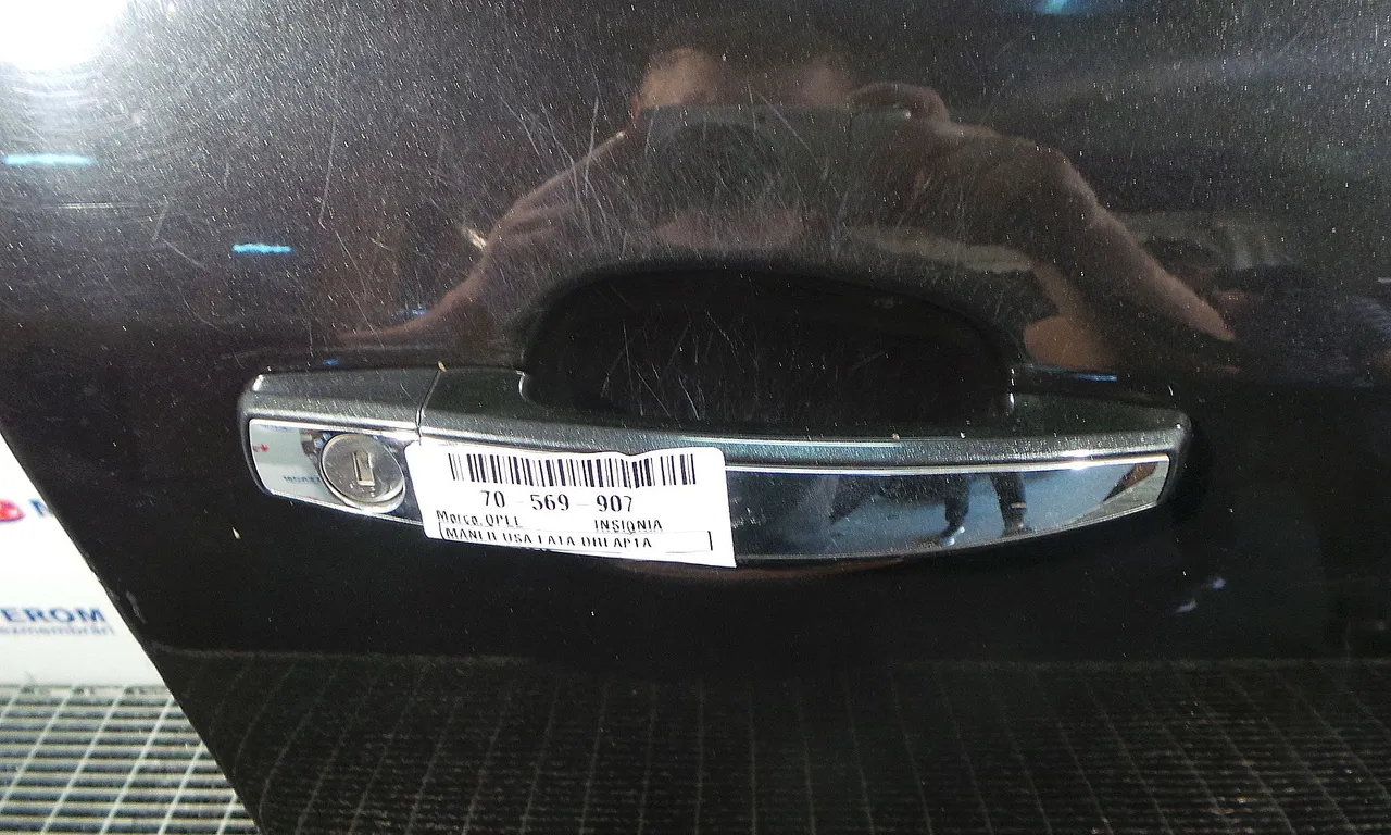 MANER USA FATA DREAPTA OPEL INSIGNIA A 2008-2017