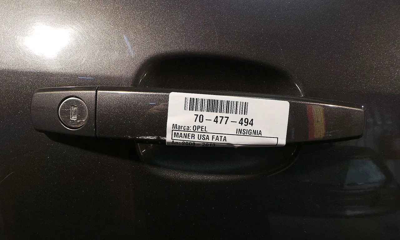 MANER USA FATA DREAPTA OPEL INSIGNIA A 2008-2017