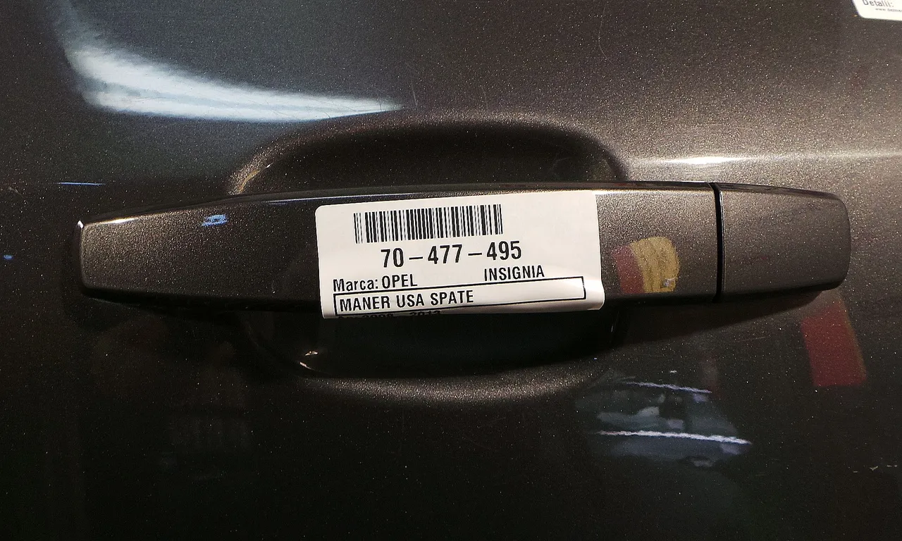 MANER USA SPATE STANGA OPEL INSIGNIA A 2008-2017