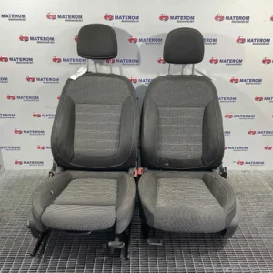 SCAUNE AUTO