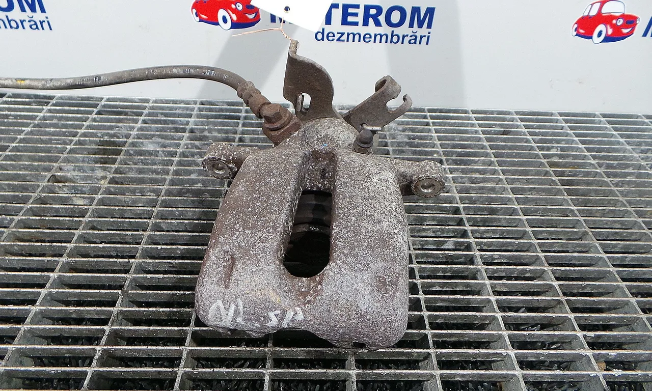 ETRIER SPATE DREAPTA OPEL INSIGNIA A 2008-2017