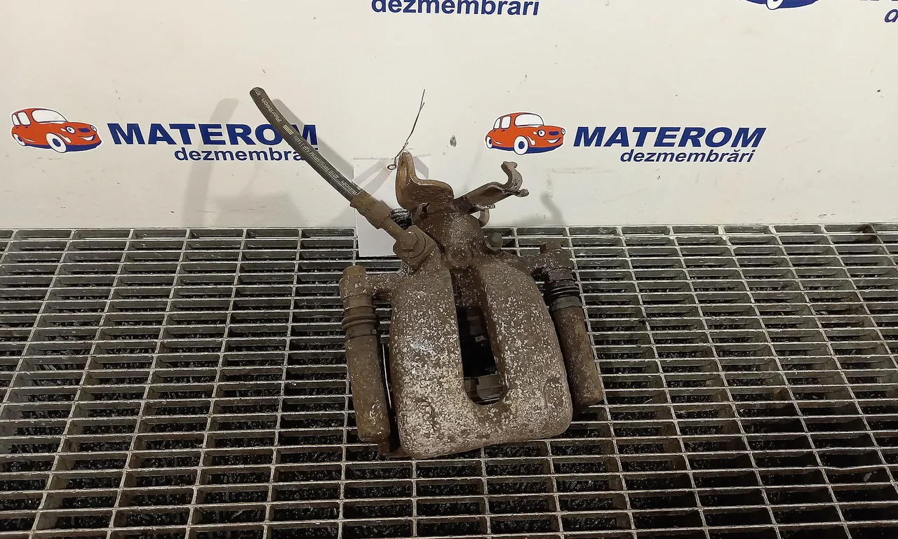 ETRIER SPATE DREAPTA OPEL INSIGNIA A 2008-2017