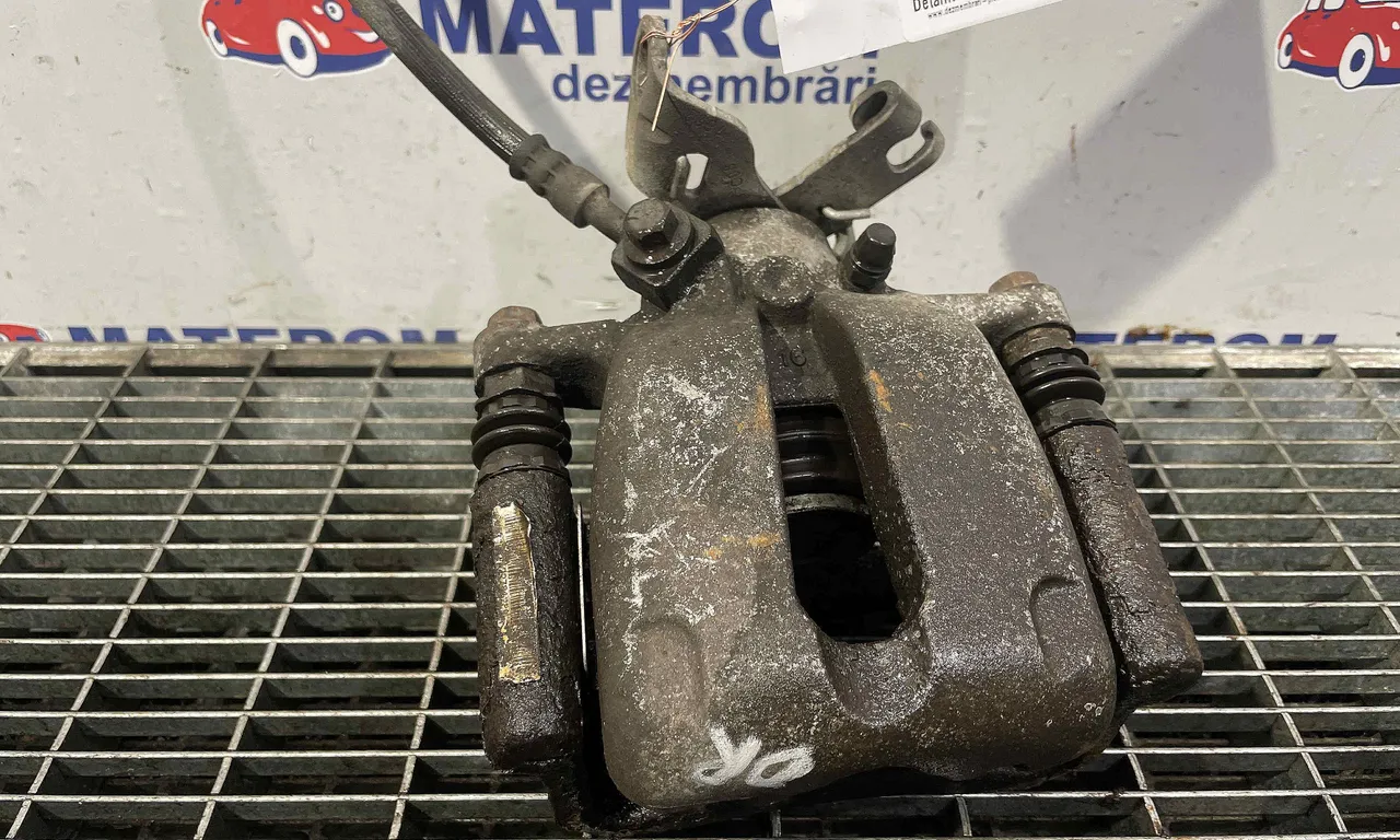 ETRIER SPATE DREAPTA OPEL INSIGNIA A 2008-2017