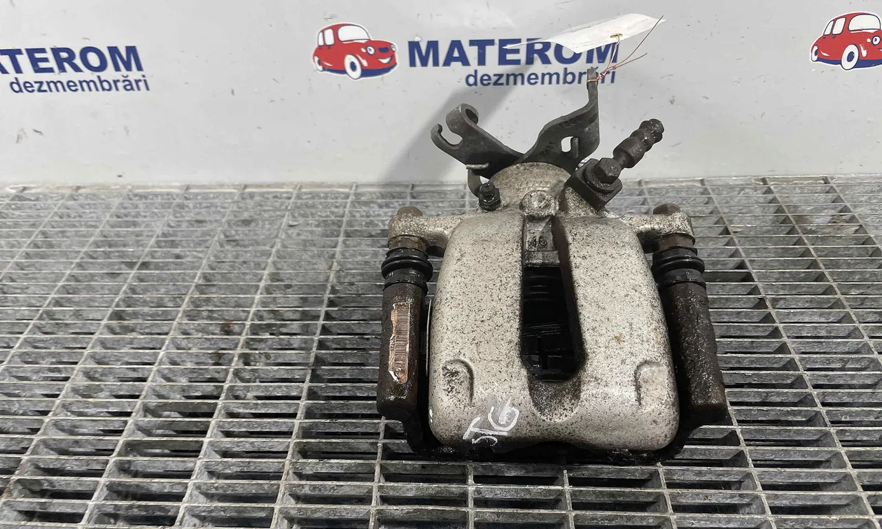 ETRIER SPATE STANGA OPEL INSIGNIA A 2008-2017