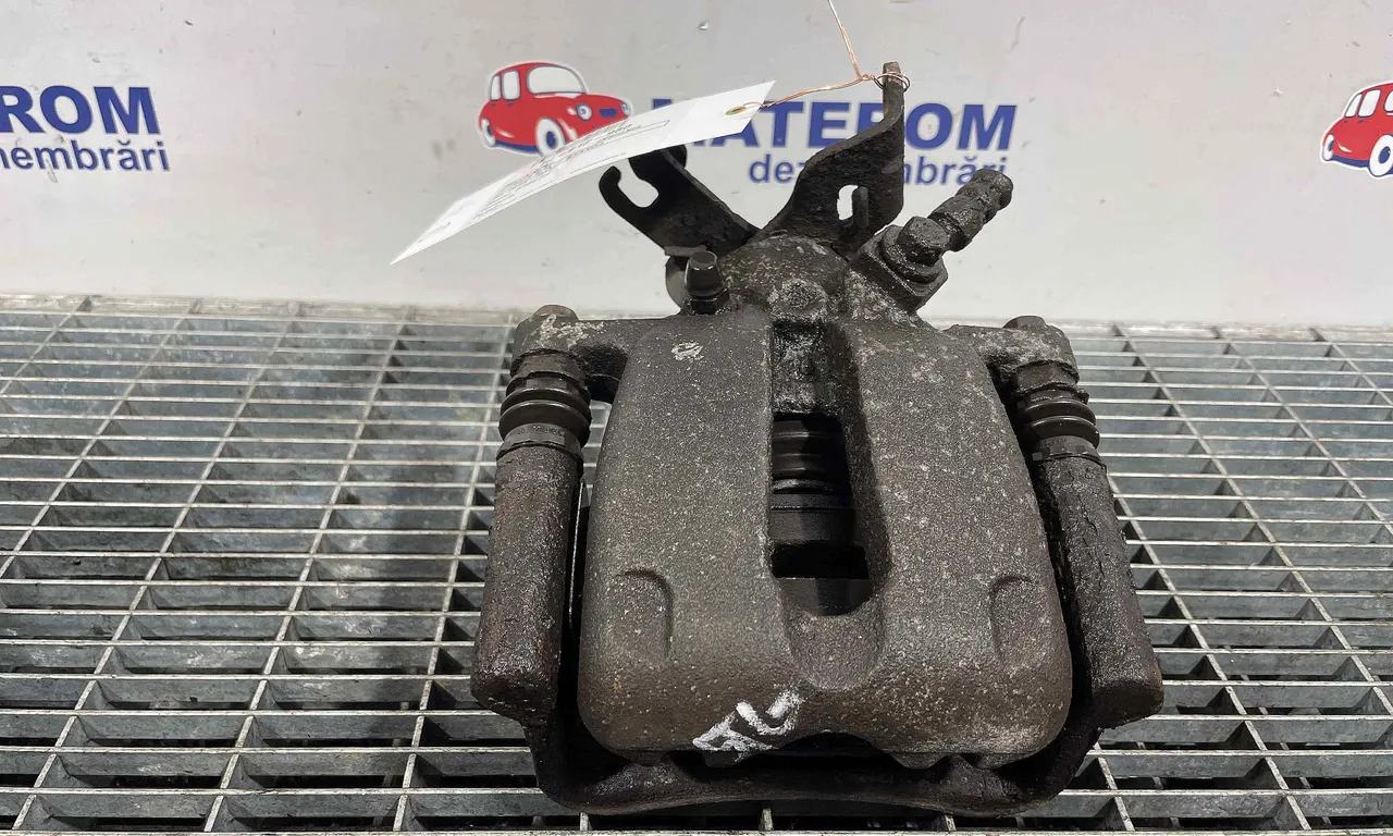 ETRIER SPATE STANGA OPEL INSIGNIA A 2008-2017