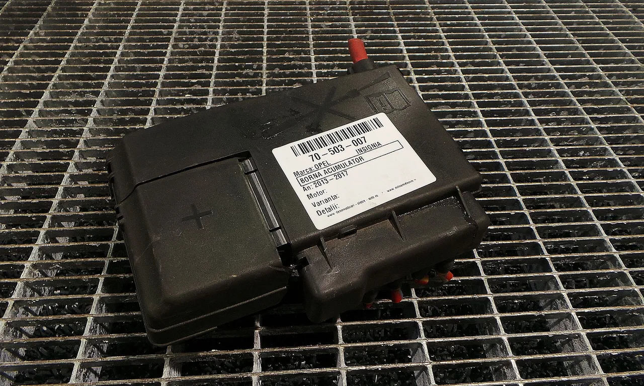 BORNA ACUMULATOR OPEL INSIGNIA A 2008-2017