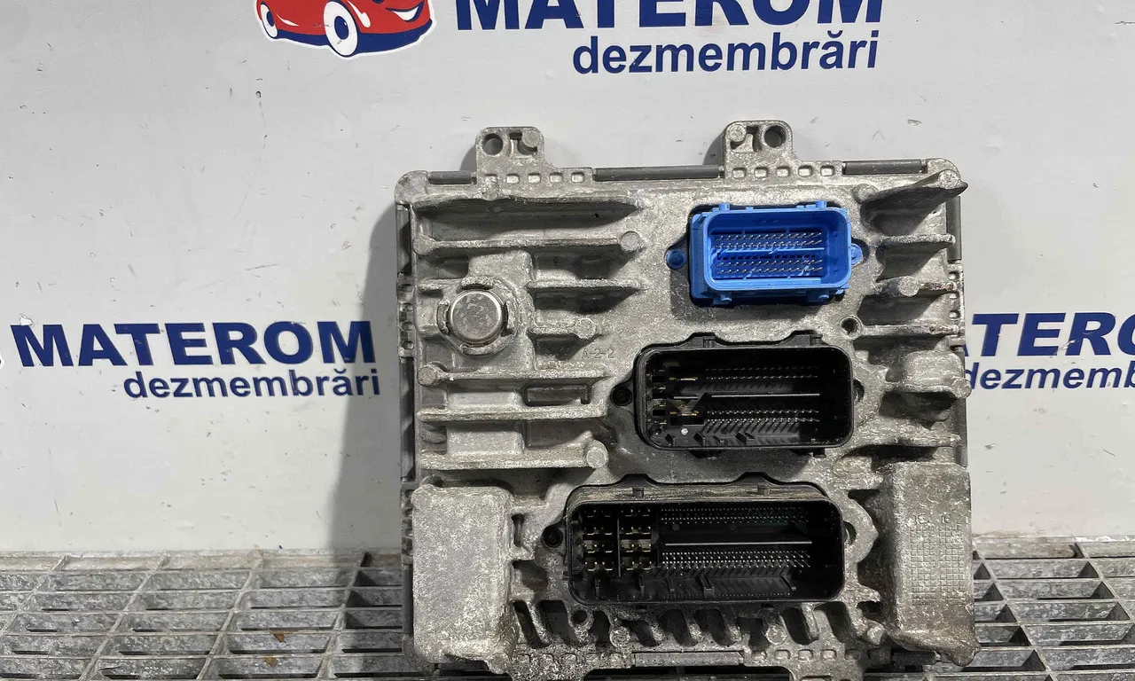 CALCULATOR MOTOR OPEL INSIGNIA A 2008-2017