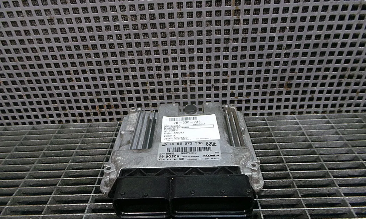 CALCULATOR MOTOR OPEL INSIGNIA A 2008-2017