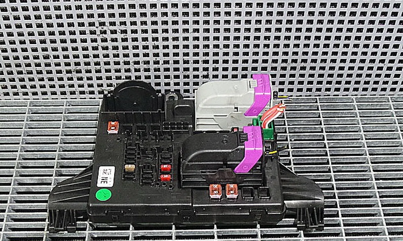 MODUL CONFORT OPEL INSIGNIA A 2008-2017