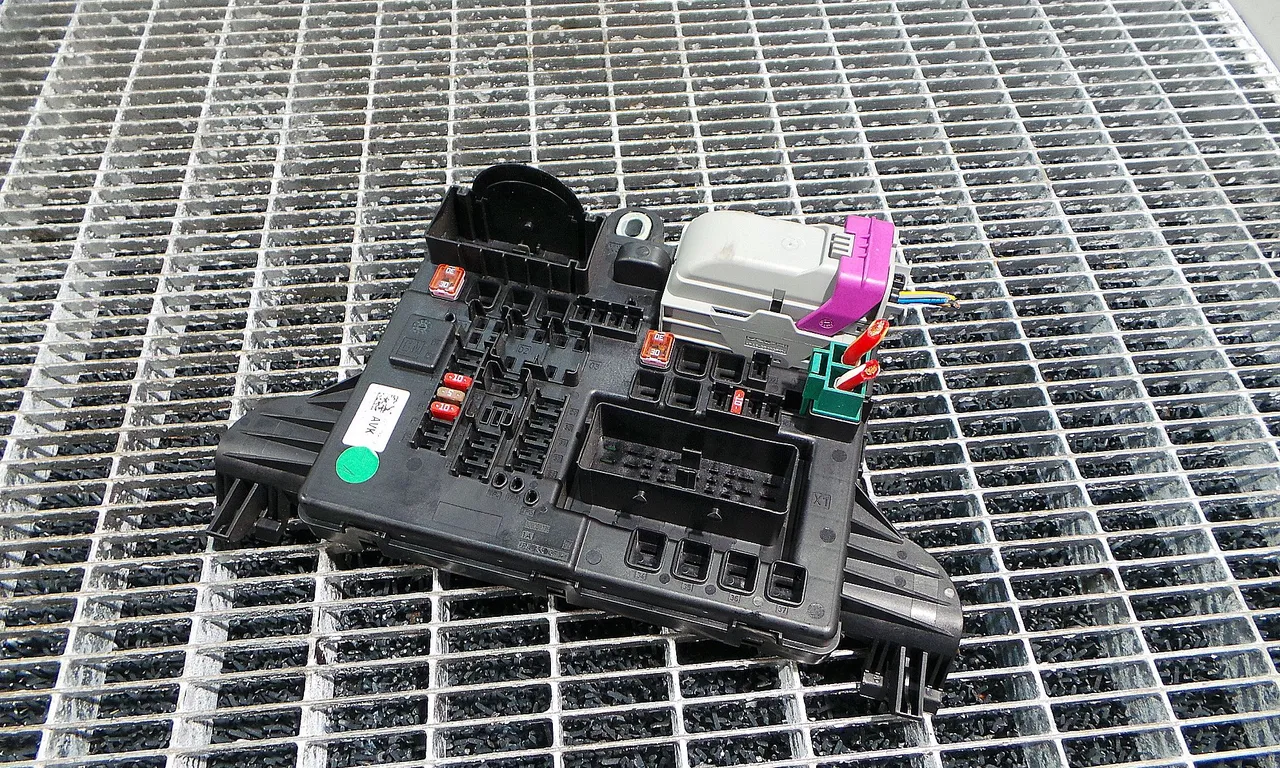 MODUL CONFORT OPEL INSIGNIA A 2008-2017