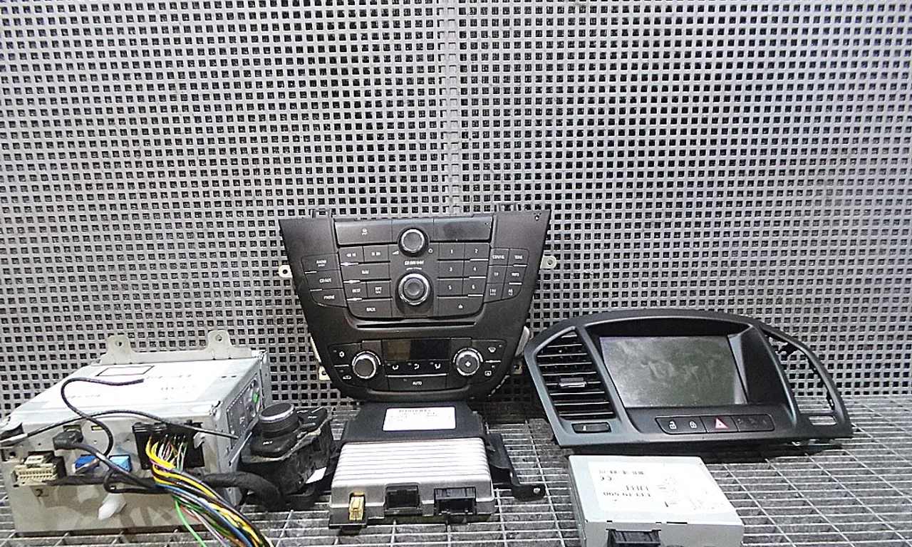 RADIO CD OPEL INSIGNIA A 2008-2017