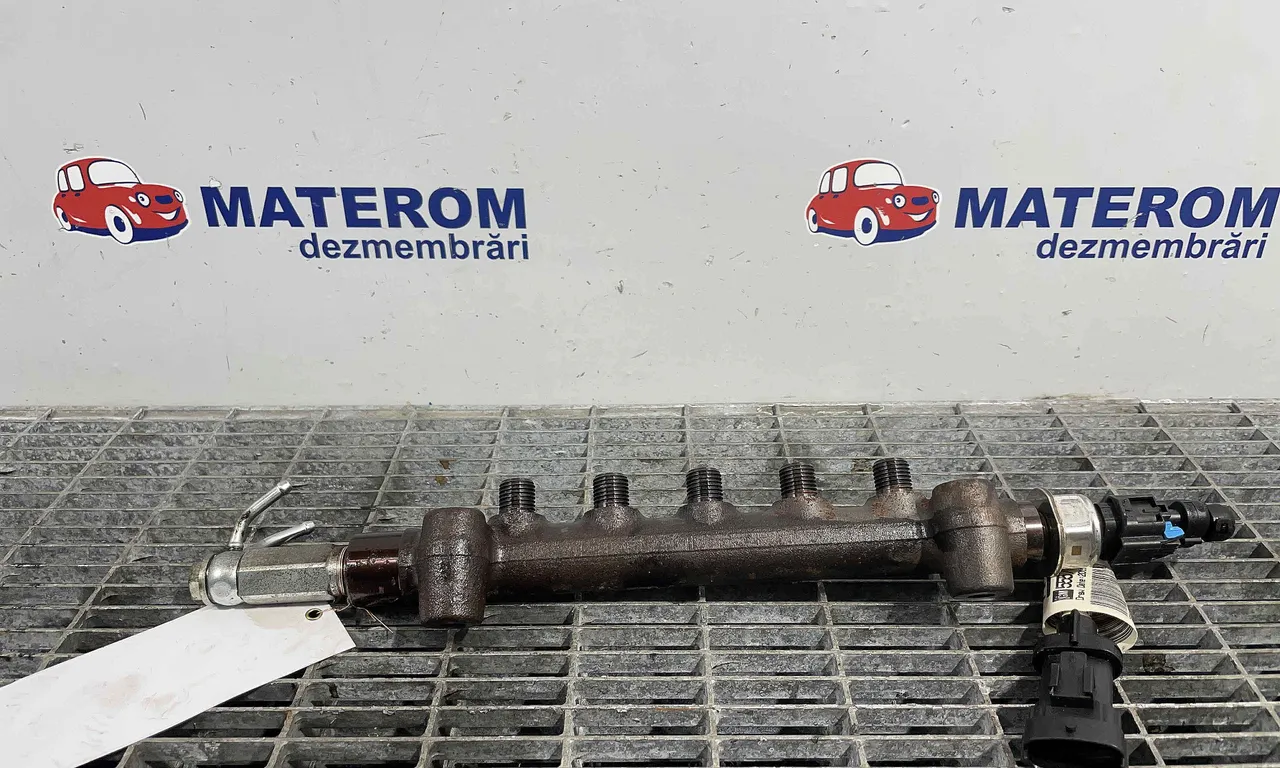 RAMPA INJECTIE OPEL INSIGNIA A 2008-2017
