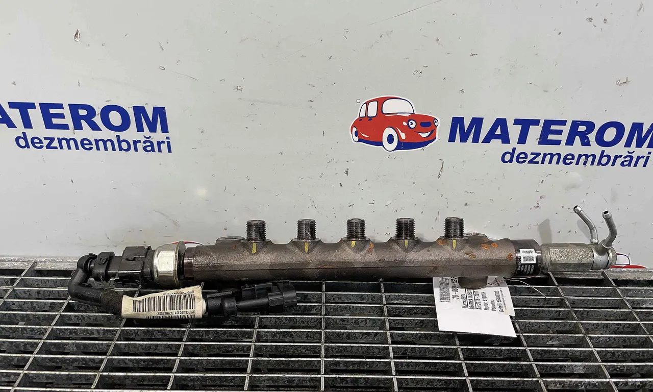 RAMPA INJECTIE OPEL INSIGNIA A 2008-2017