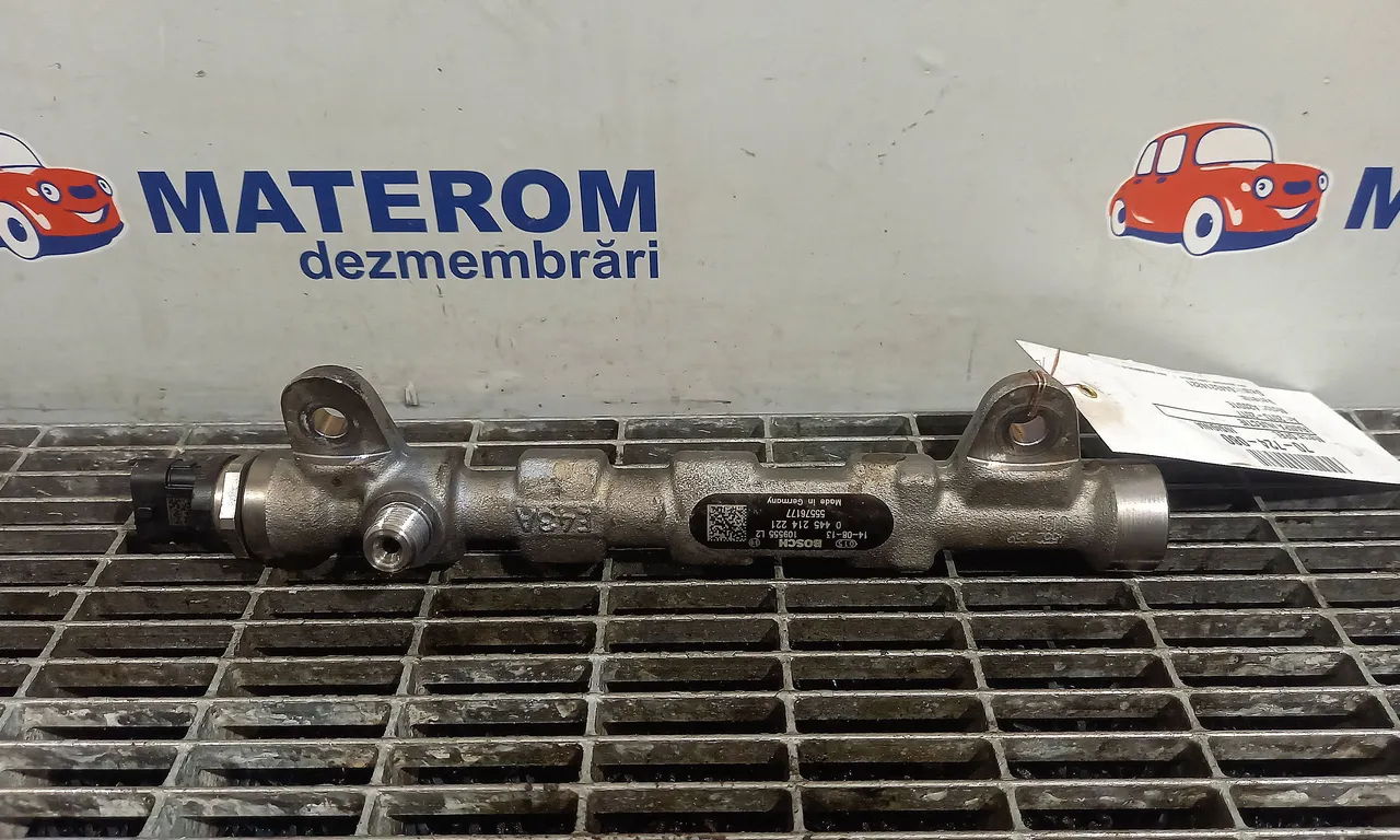RAMPA INJECTIE OPEL INSIGNIA A 2008-2017