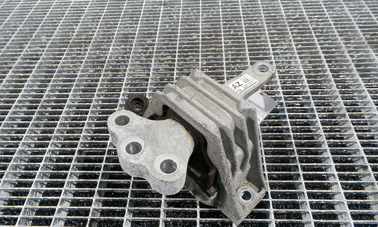 TAMPON MOTOR OPEL INSIGNIA A 2008-2017