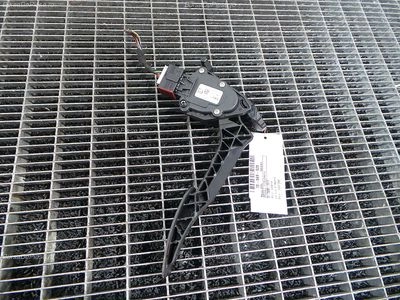 PEDALA ACCELERATIE OPEL INSIGNIA A A20DTH 2008-2017 oe 13237356, vedere frontata