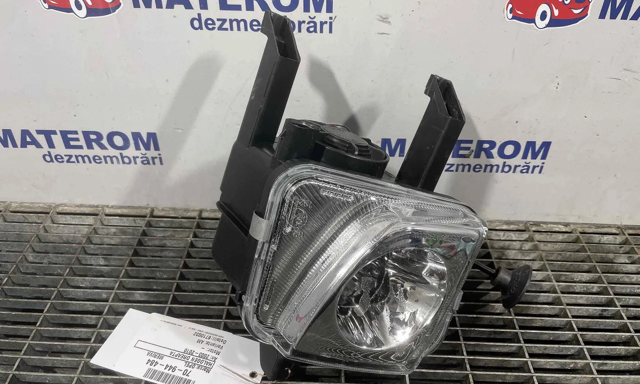 HALOGEN DREAPTA OPEL MERIVA A 2003-2010