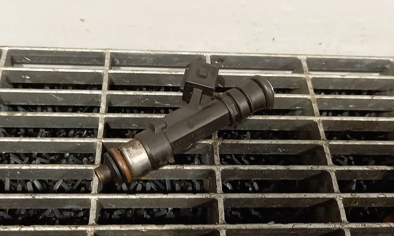 INJECTOR OPEL MERIVA A 2003-2010