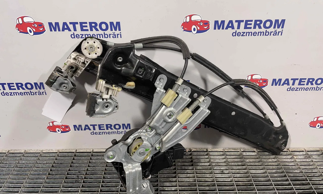 MACARA USA FATA DREAPTA OPEL MERIVA B 2010-2017