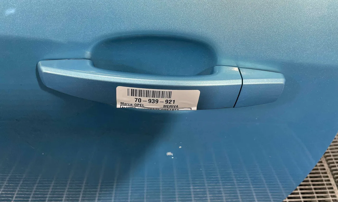 MANER USA SPATE DREAPTA OPEL MERIVA B 2010-2017