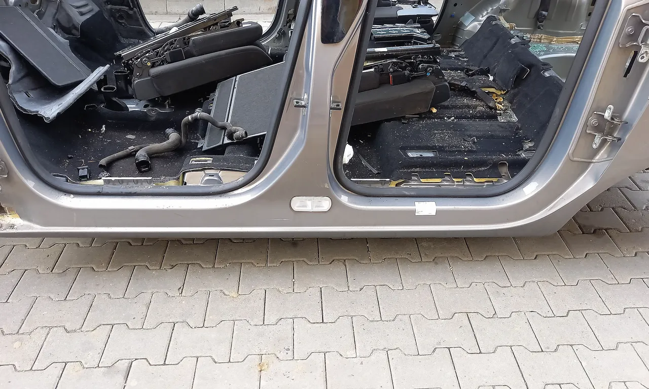 PRAG STANGA OPEL MERIVA B 2010-2017