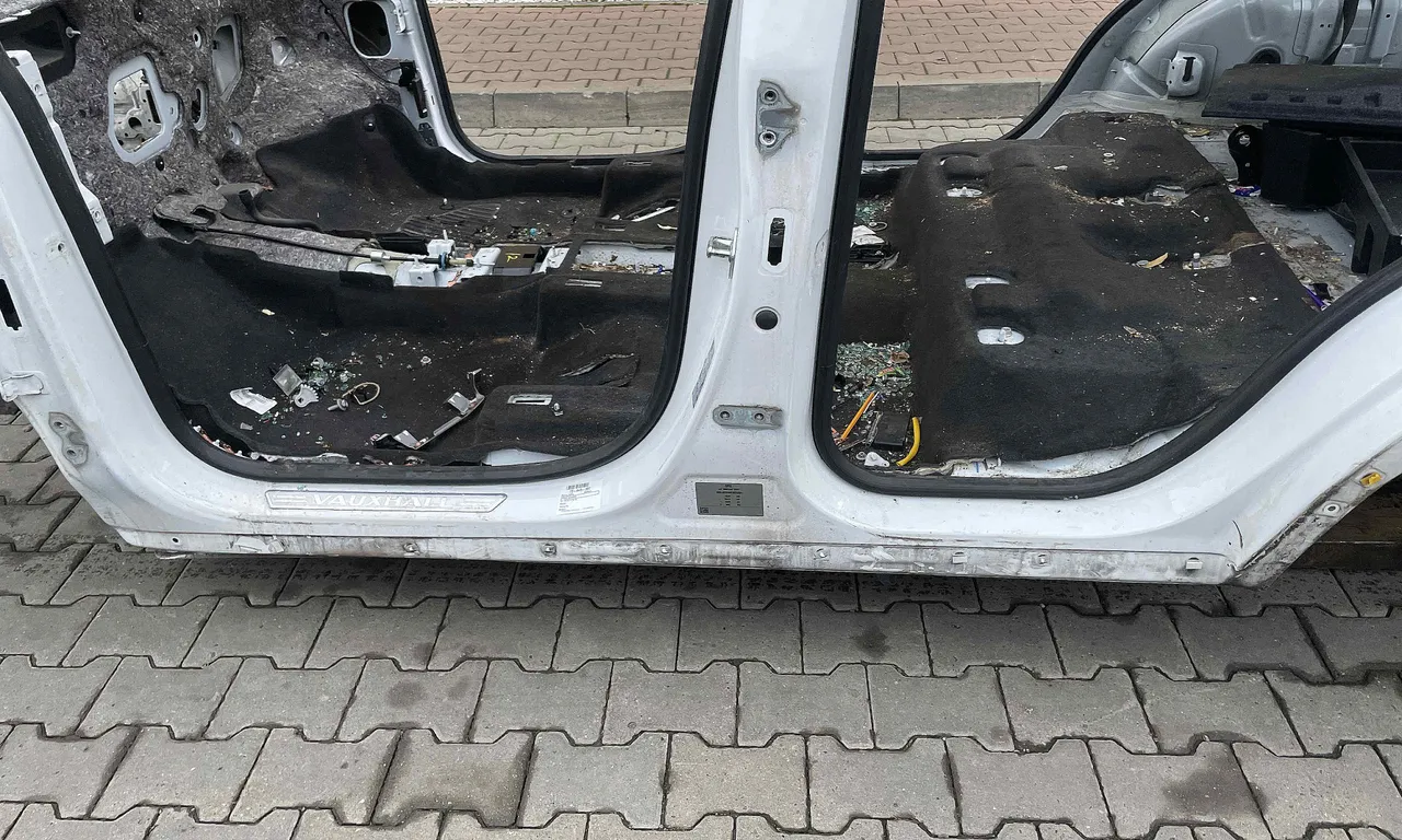 PRAG STANGA OPEL MOKKA / MOKKA X 2012-2019