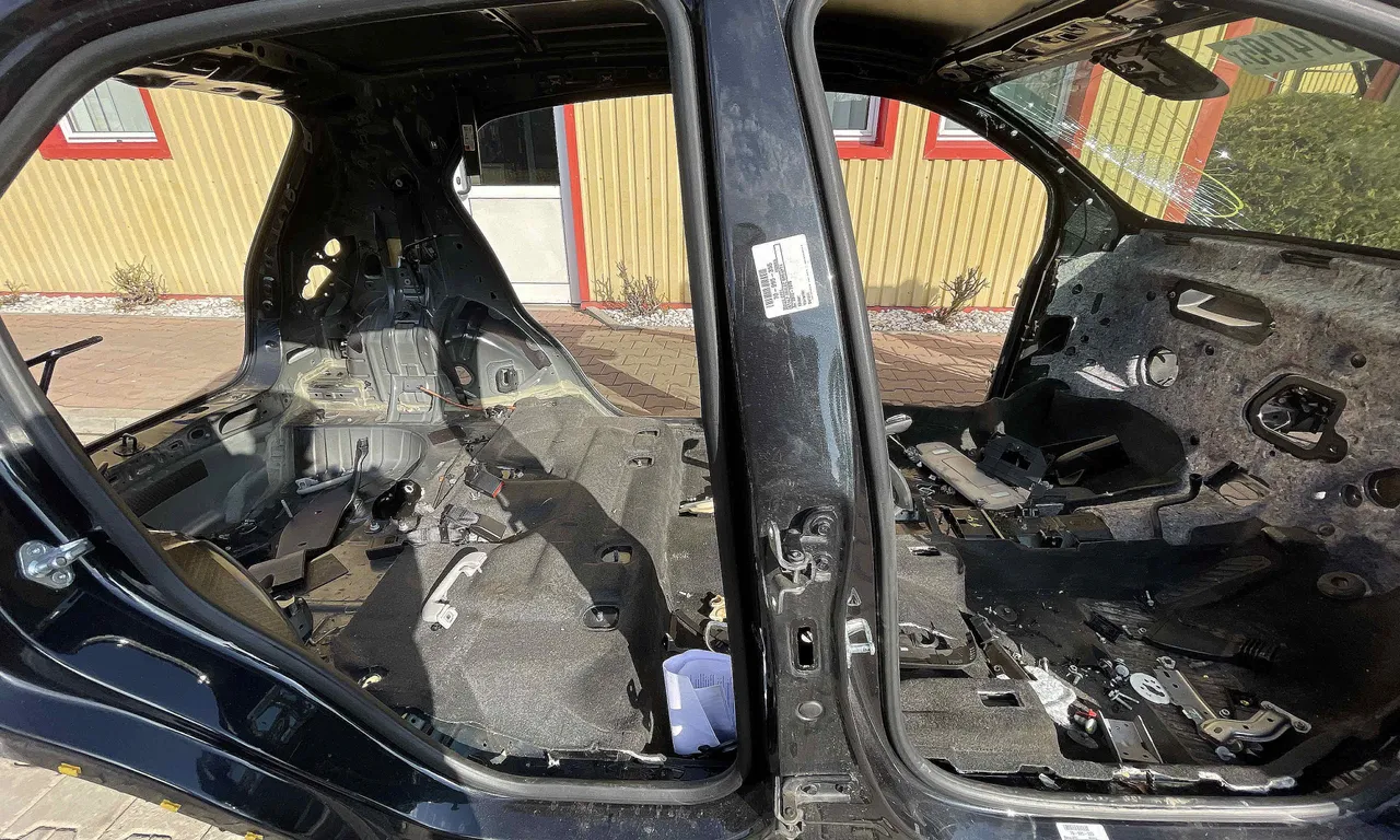 STALP MIJLOC DREAPTA OPEL MOKKA / MOKKA X 2012-2019