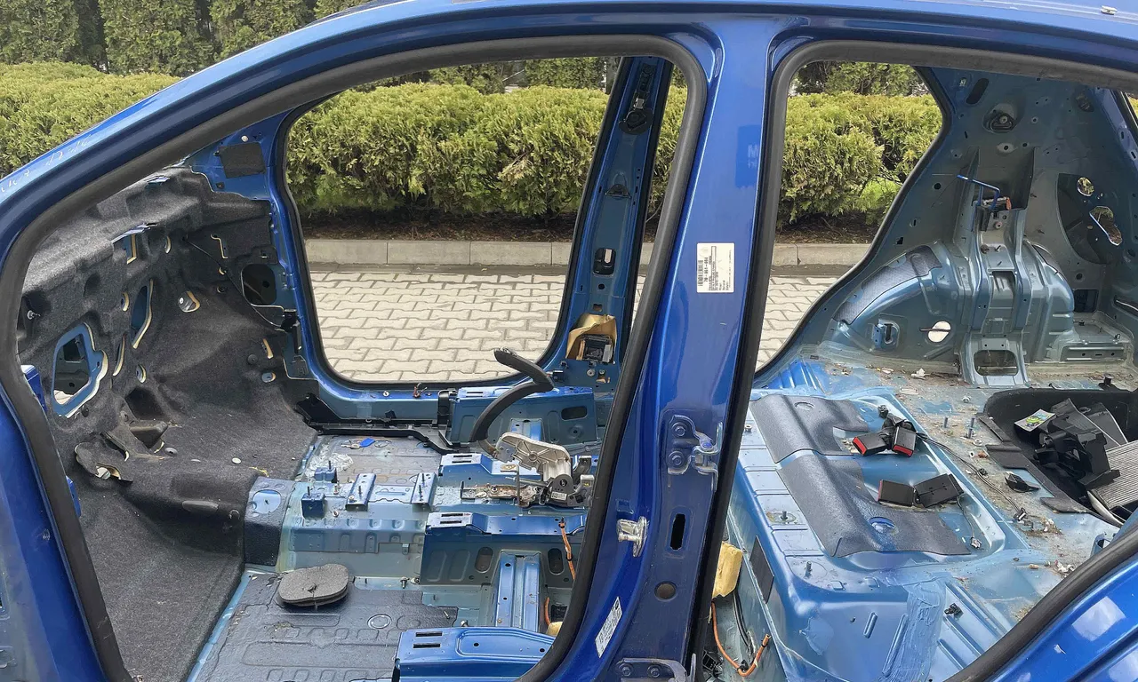 STALP MIJLOC STANGA OPEL MOKKA / MOKKA X 2012-2019