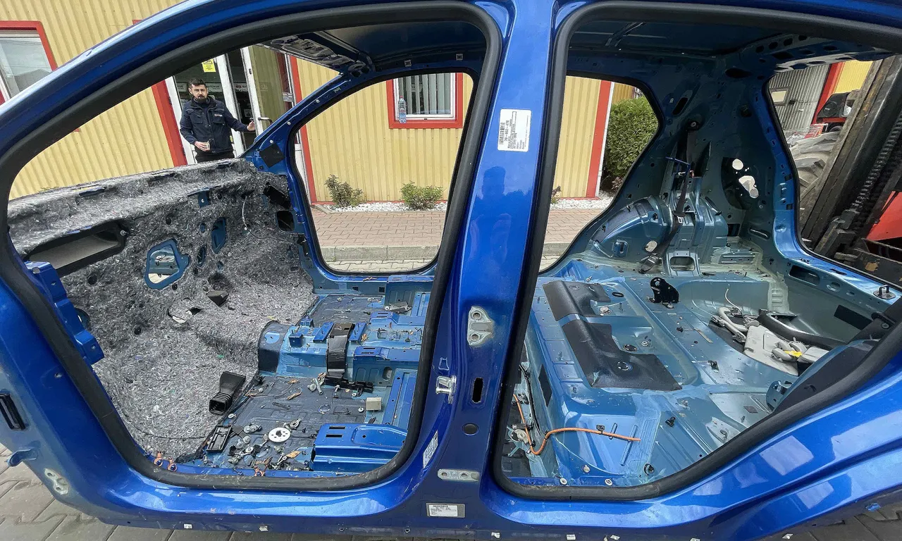 STALP MIJLOC STANGA OPEL MOKKA / MOKKA X 2012-2019