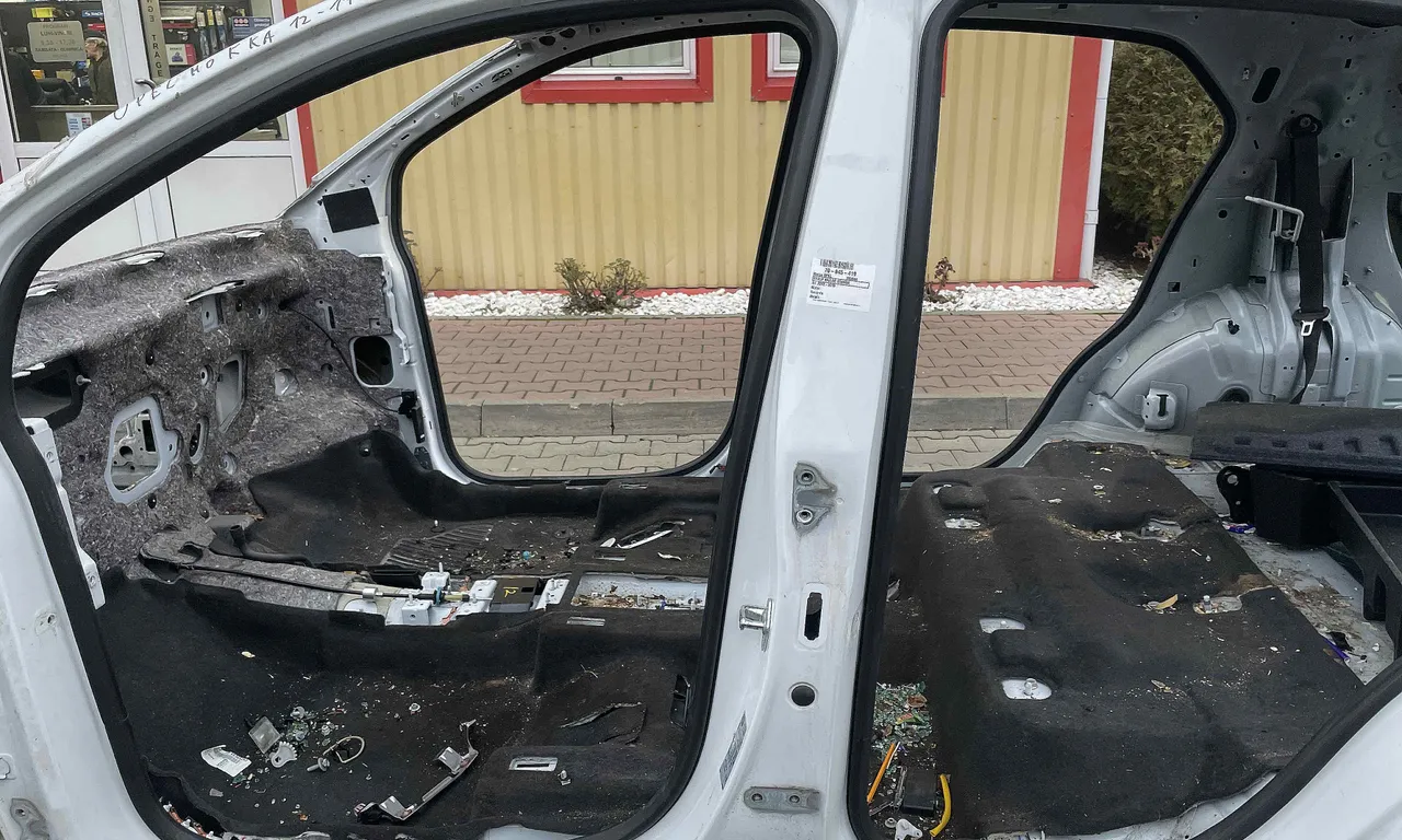 STALP MIJLOC STANGA OPEL MOKKA / MOKKA X 2012-2019