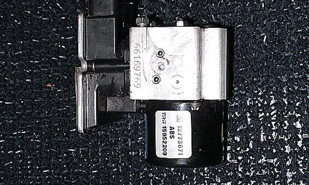 UNITATE ABS OPEL VECTRA C GTS 2002-2009