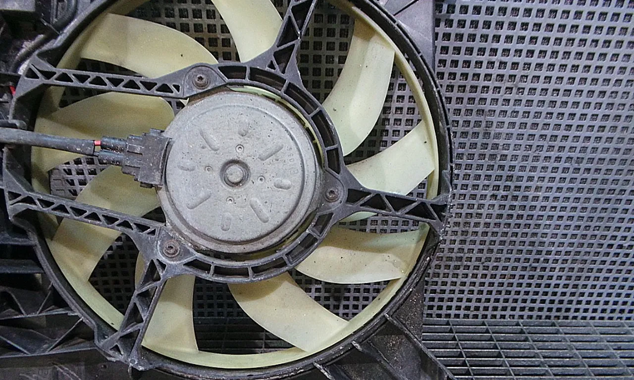 VENTILATOR CLIMA OPEL VECTRA C GTS 2002-2009