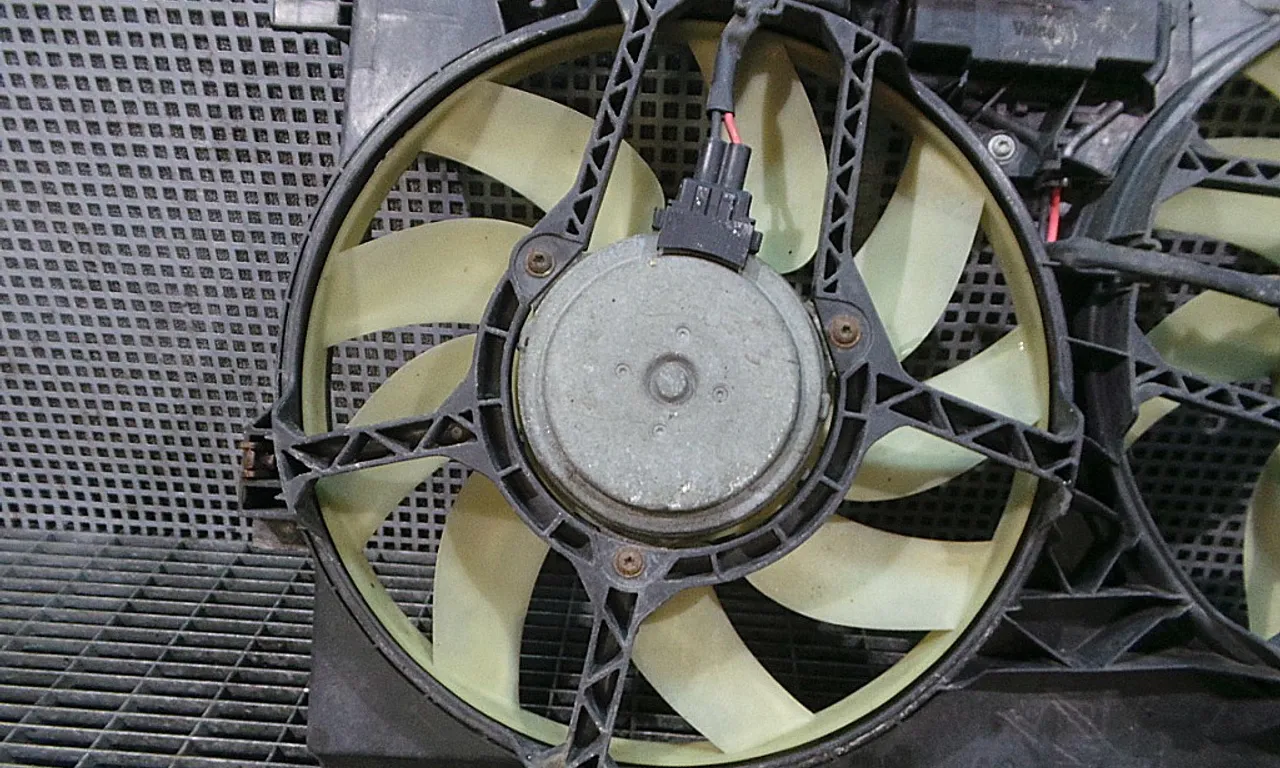 VENTILATOR RADIATOR OPEL VECTRA C GTS 2002-2009
