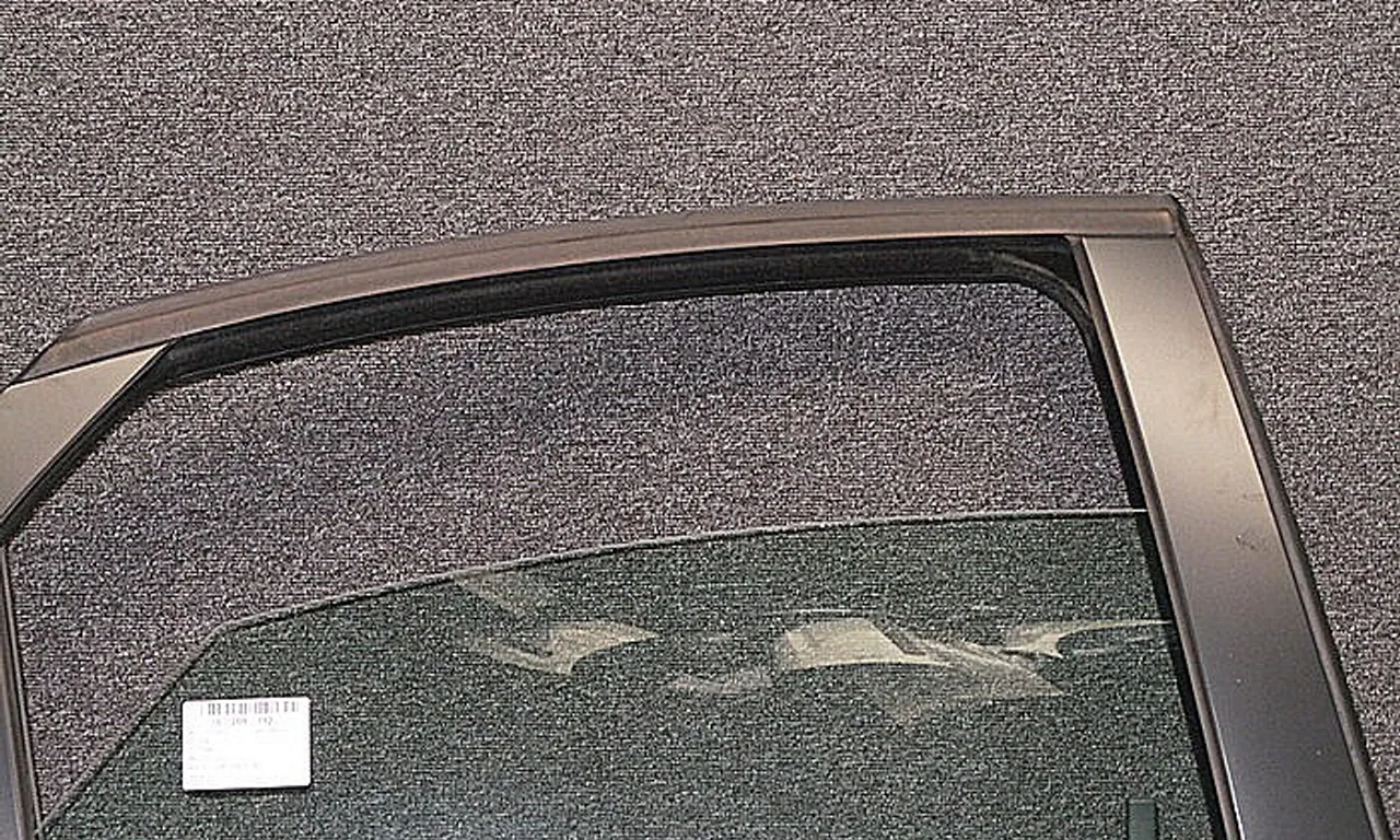 GEAM SPATE MARE DREAPTA OPEL VECTRA C 2003-2009