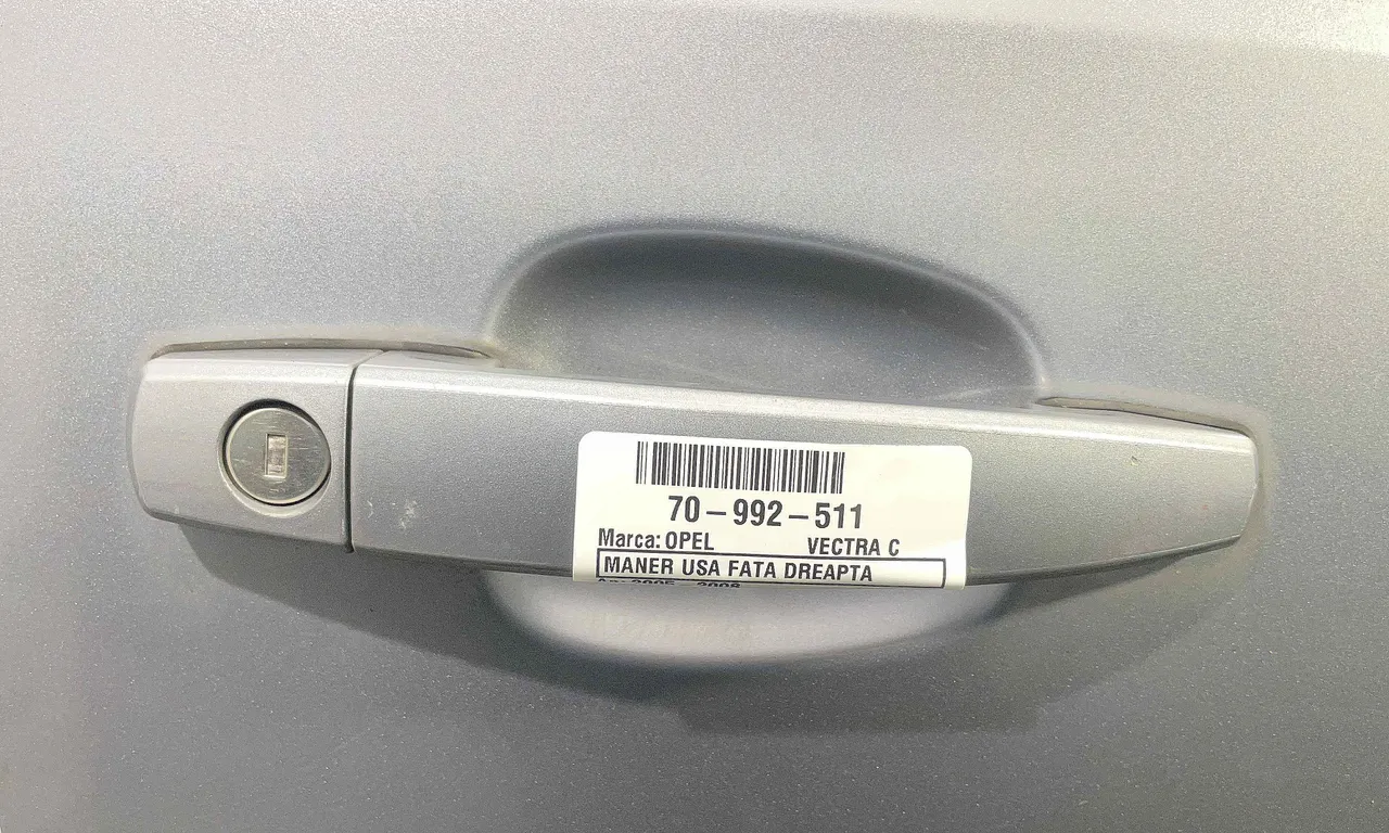 MANER USA FATA DREAPTA OPEL VECTRA C 2002-2009