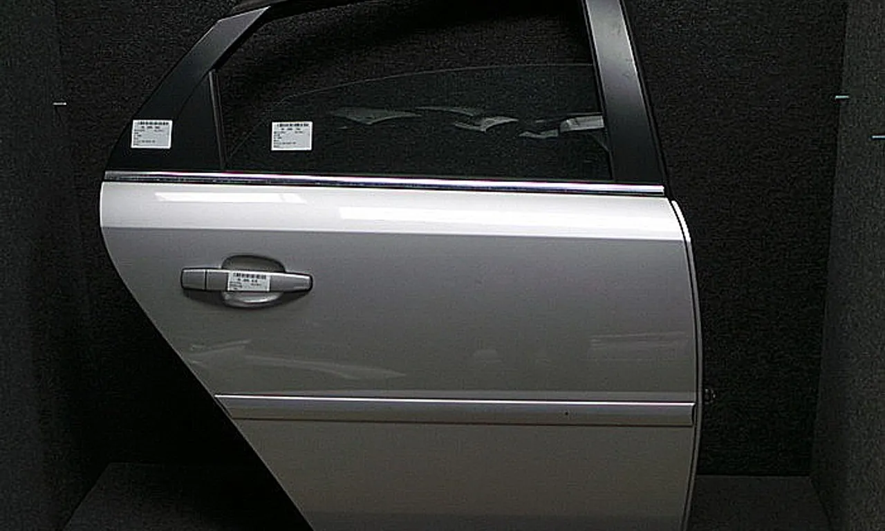 USA SPATE DREAPTA OPEL VECTRA C 2002-2009