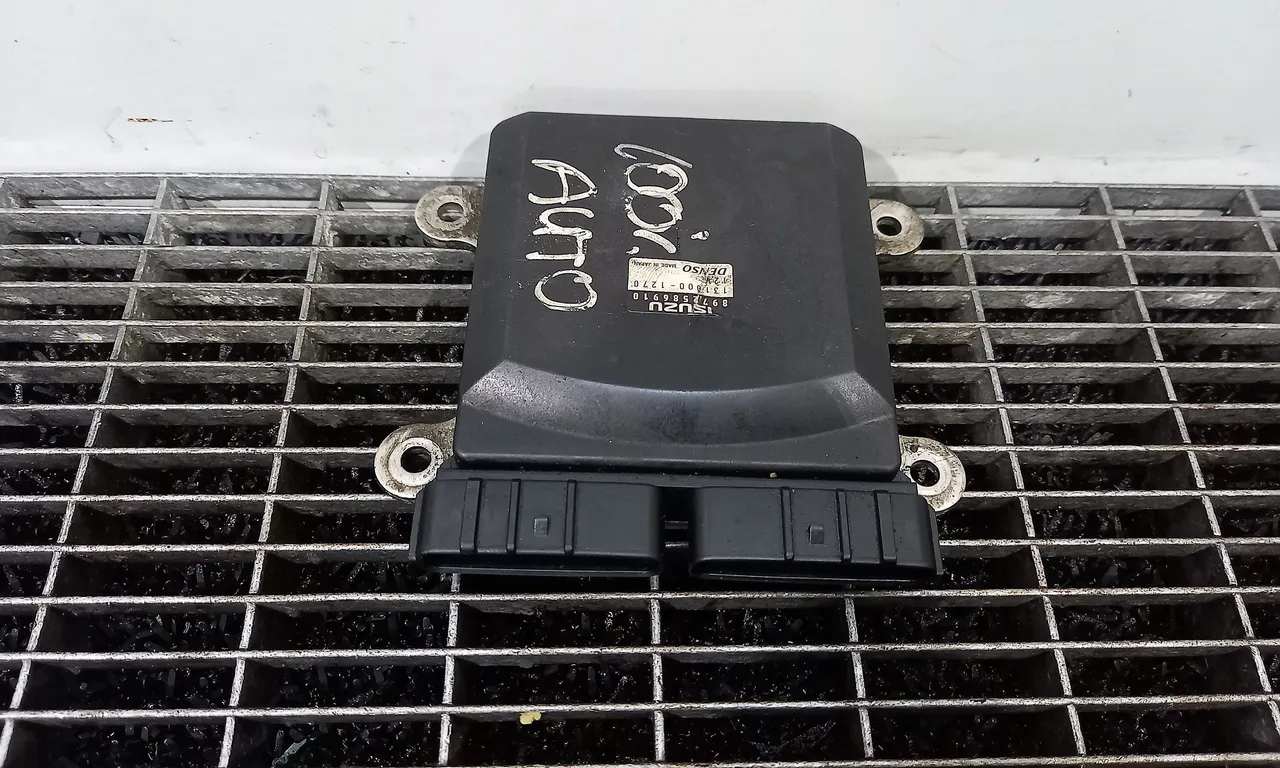 CALCULATOR MOTOR OPEL VECTRA C 2002-2009