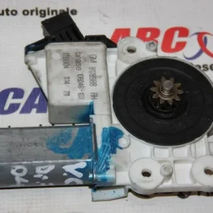 Motoras macara dreapta fata