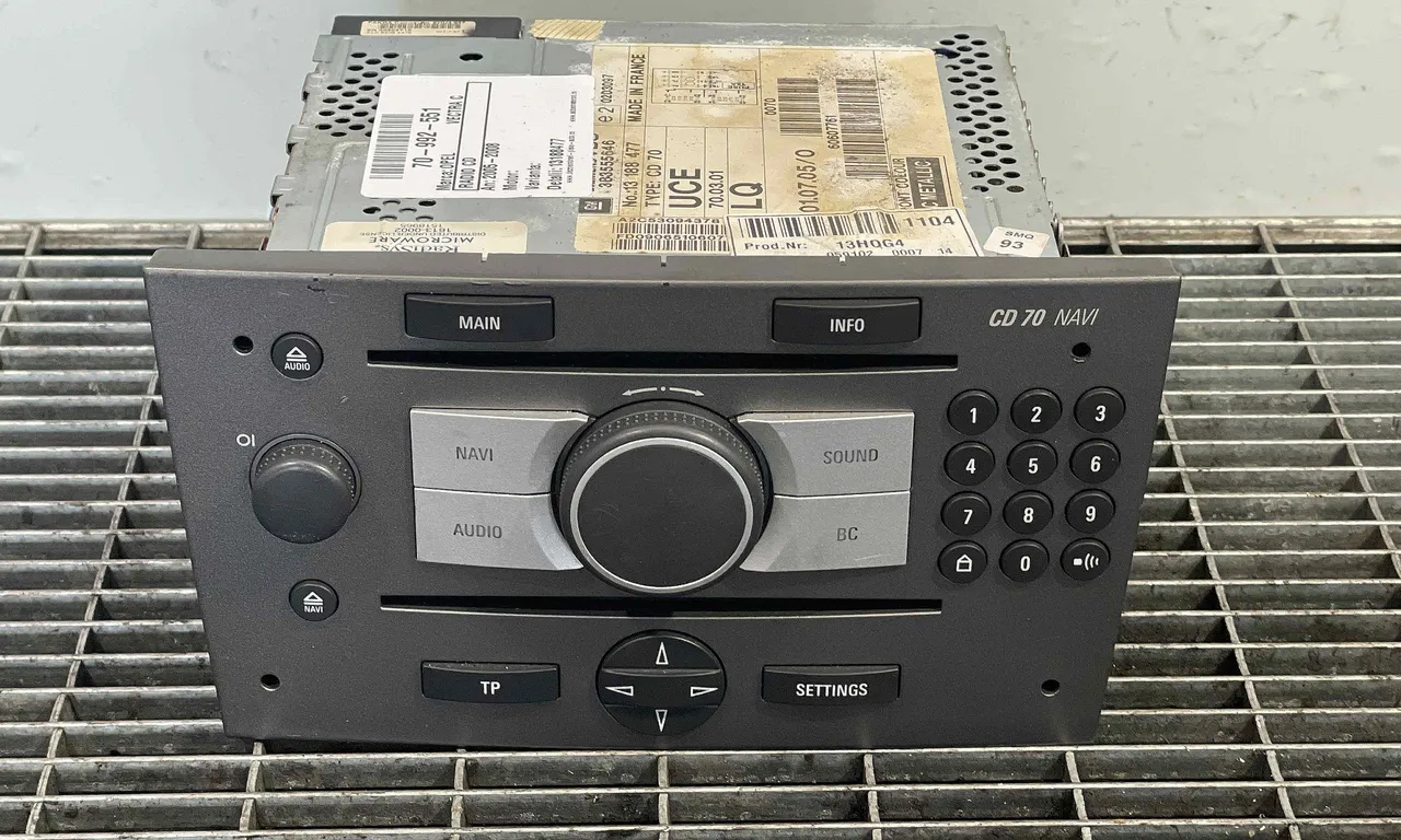 RADIO CD OPEL VECTRA C 2002-2009
