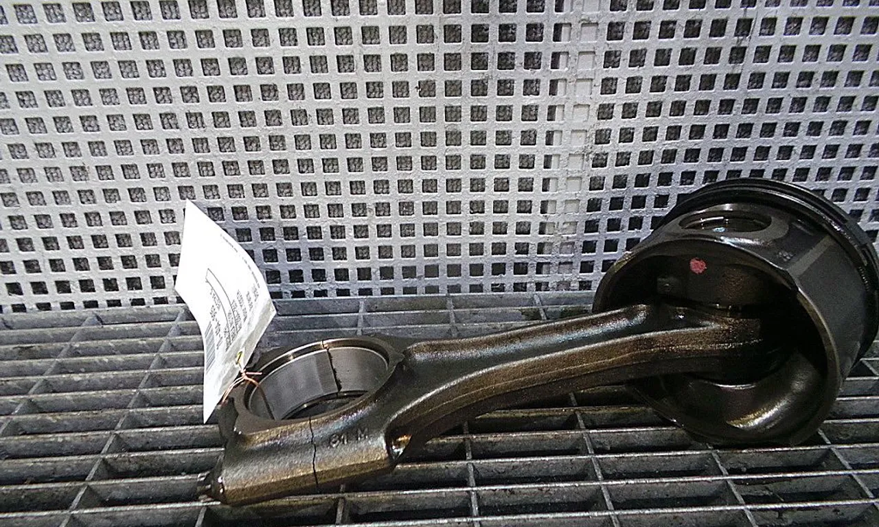 BIELA MOTOR OPEL VECTRA C 2002-2009