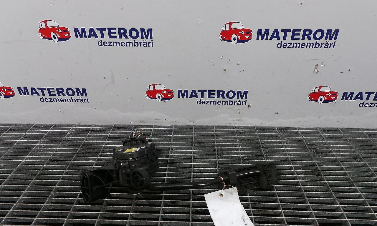 PEDALA ACCELERATIE OPEL VECTRA C 2002-2009
