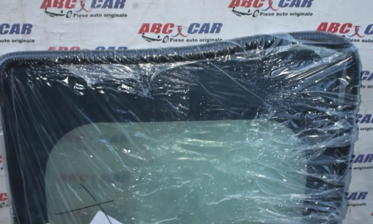 Geam usa stanga spate OPEL VIVARO A 2001-2015