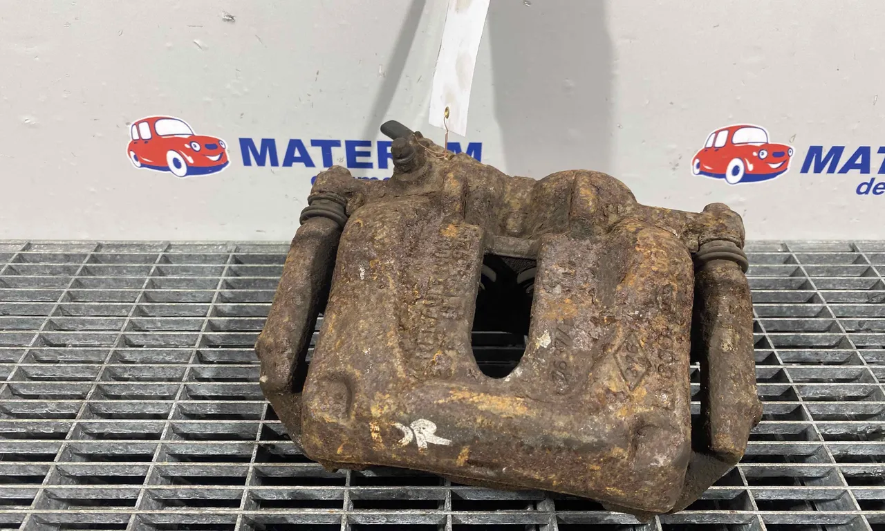 ETRIER FATA DREAPTA OPEL VIVARO A 2001-2014