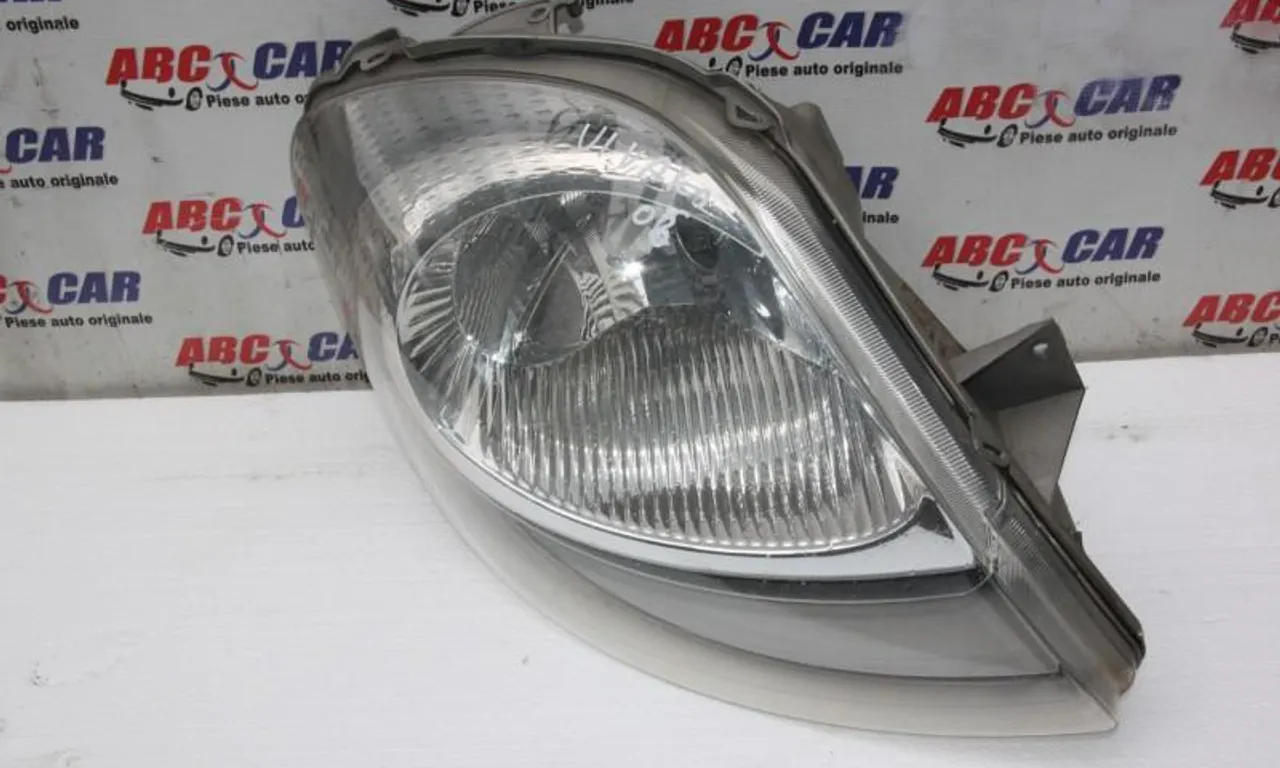 Far dreapta OPEL VIVARO A 2001-2015