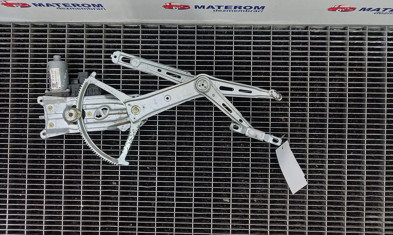 MACARA USA FATA DREAPTA OPEL ZAFIRA A 1999-2006