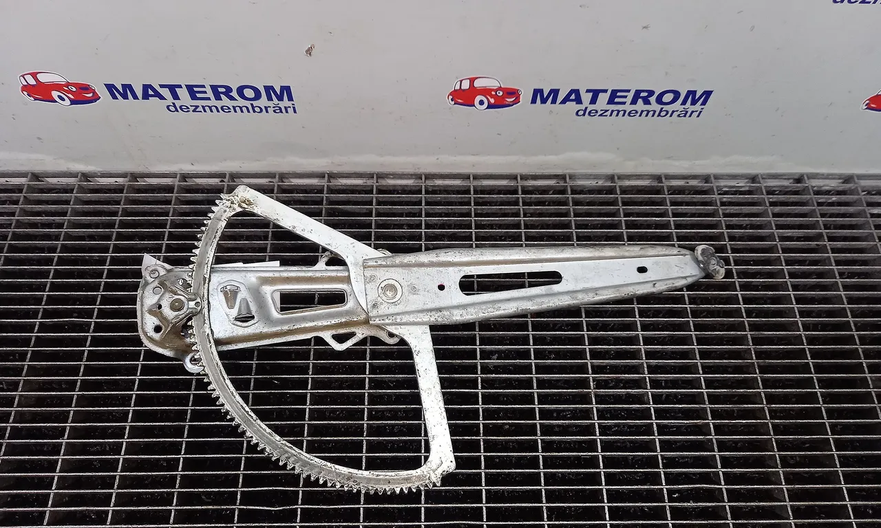 MACARA USA SPATE DREAPTA OPEL ZAFIRA A 1999-2006