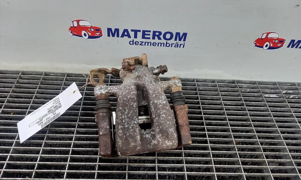 ETRIER SPATE DREAPTA OPEL ZAFIRA A 1999-2006