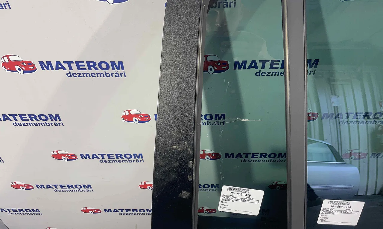 GEAM SPATE MIC DREAPTA OPEL ZAFIRA B 2005-2015
