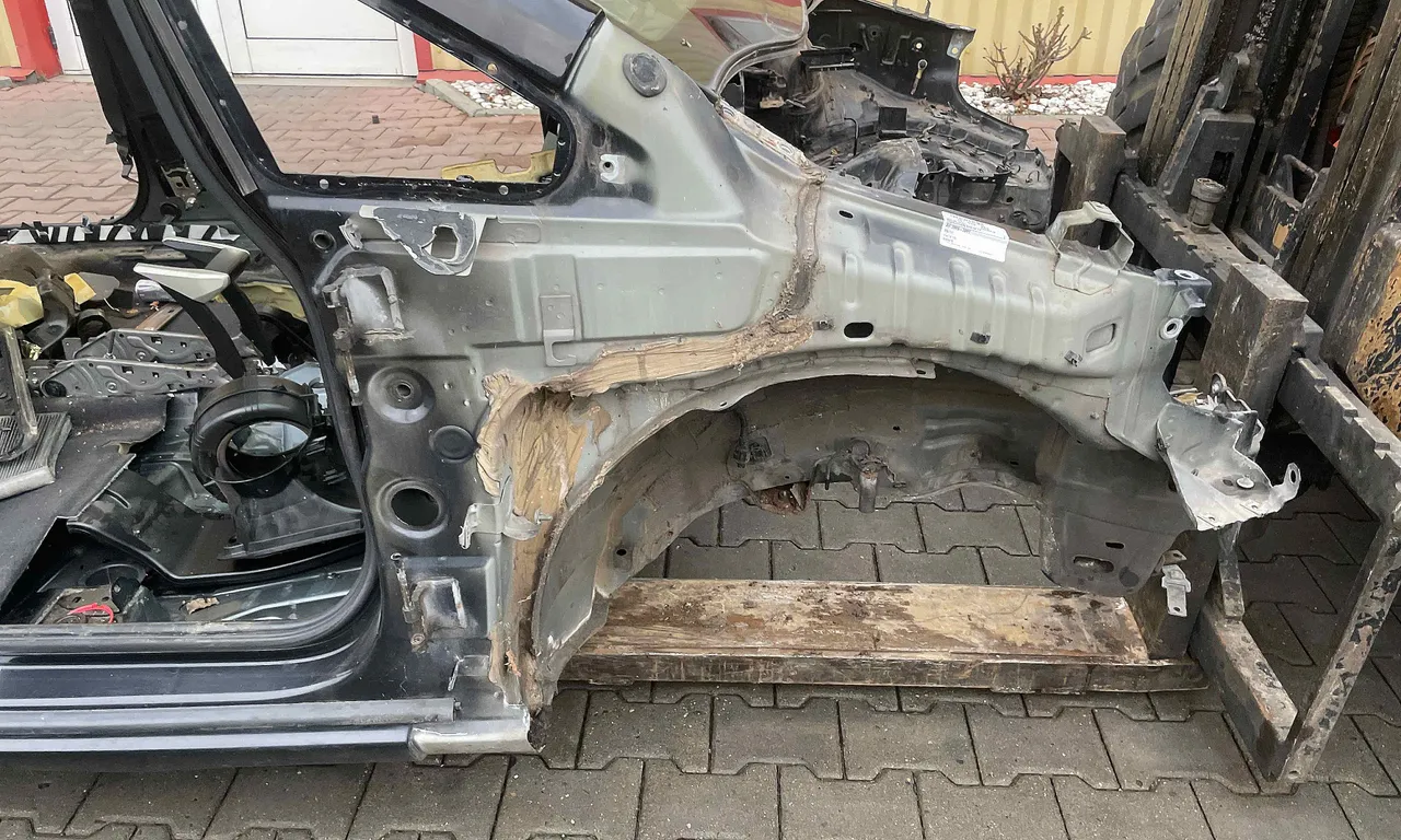 LONJERON DREAPTA OPEL ZAFIRA B 2005-2015