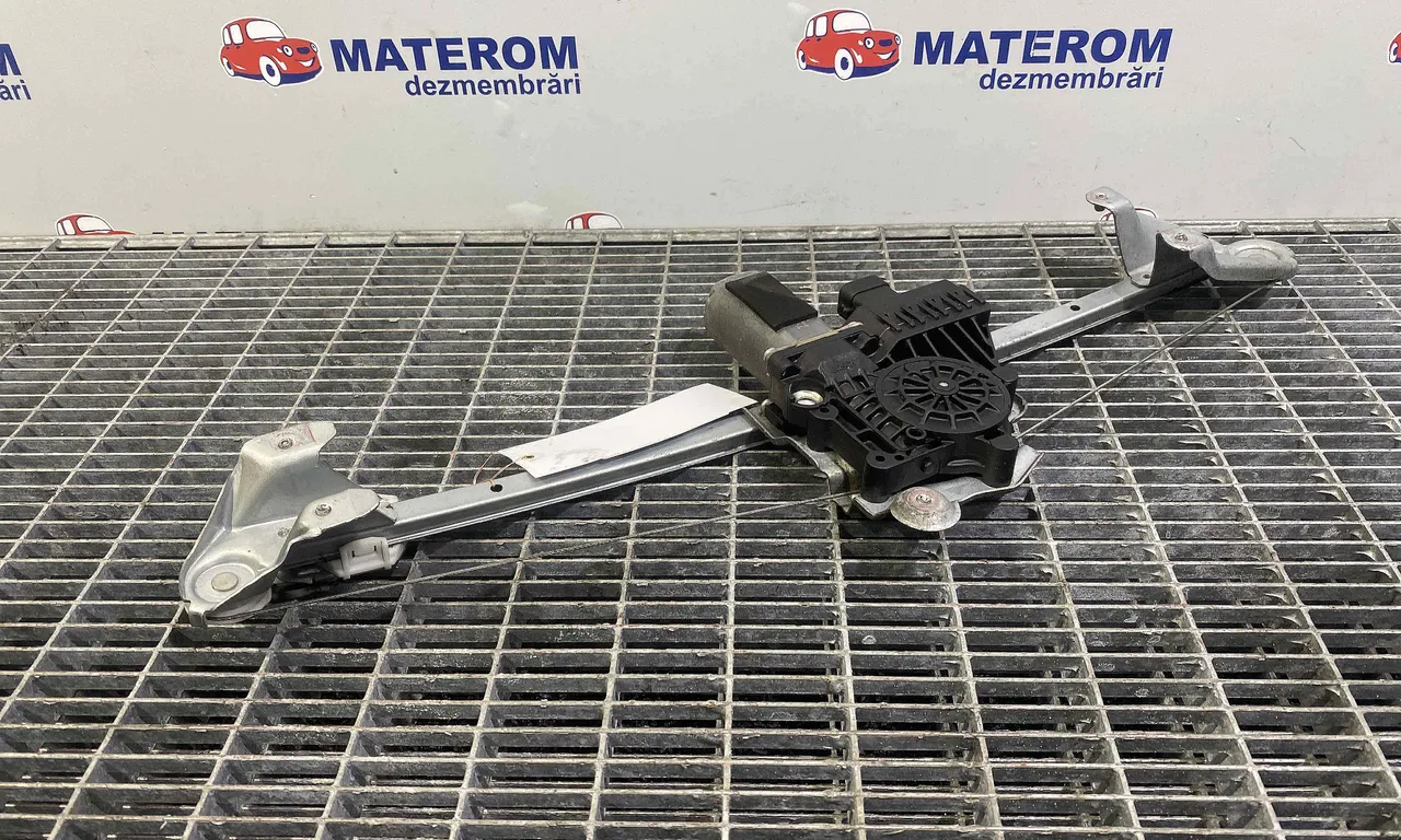 MACARA USA SPATE DREAPTA OPEL ZAFIRA B 2005-2015